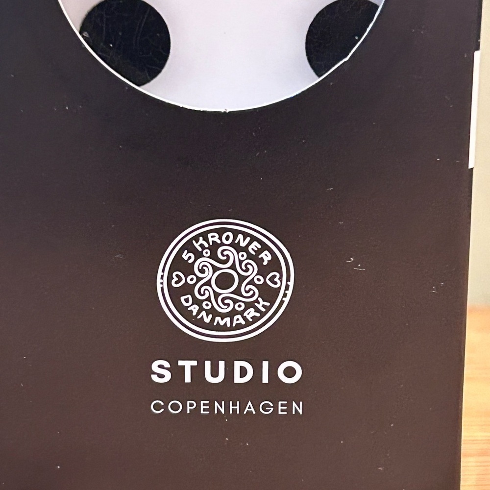 3 Handcrafted Domino Shaped Candles Made By Studio Copenhagen 100% Vegan Wax - Picture 14 of 14